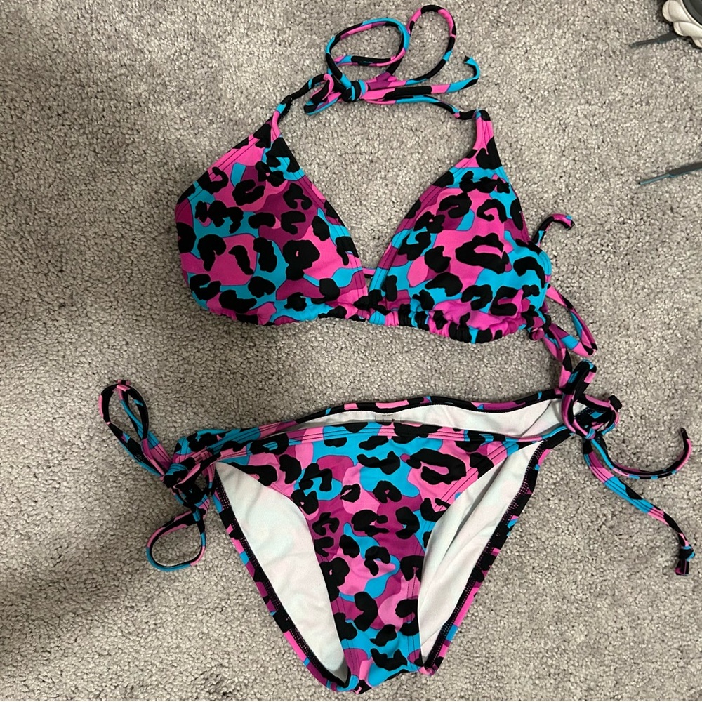 COPY - Leopard print bikini